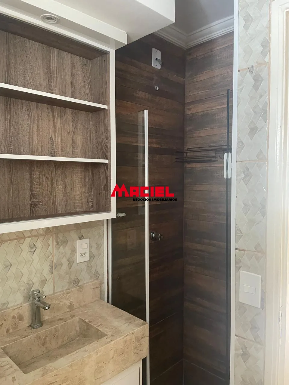 Alugar Apartamento / Padr&atilde;o em S&atilde;o Jos&eacute; dos Campos R$ 1.700,00 - Foto 8