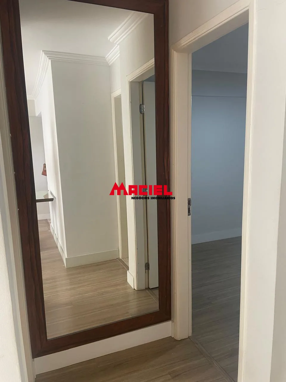 Alugar Apartamento / Padr&atilde;o em S&atilde;o Jos&eacute; dos Campos R$ 1.700,00 - Foto 11