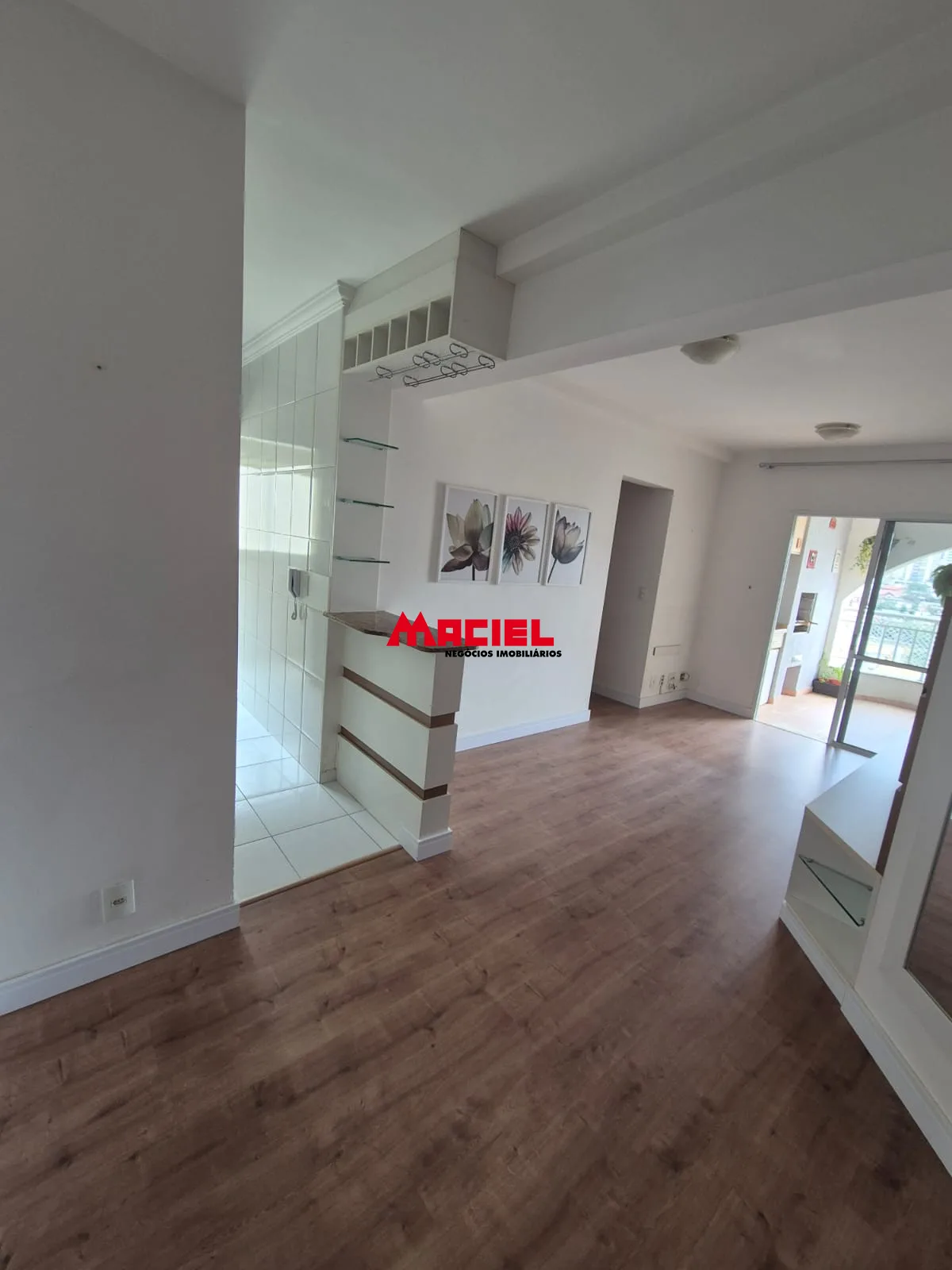 Alugar Apartamento / Padr&atilde;o em S&atilde;o Jos&eacute; dos Campos R$ 3.500,00 - Foto 1