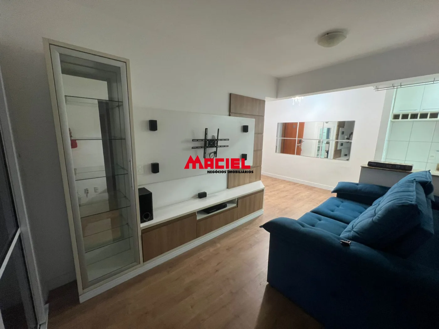 Alugar Apartamento / Padr&atilde;o em S&atilde;o Jos&eacute; dos Campos R$ 3.500,00 - Foto 3