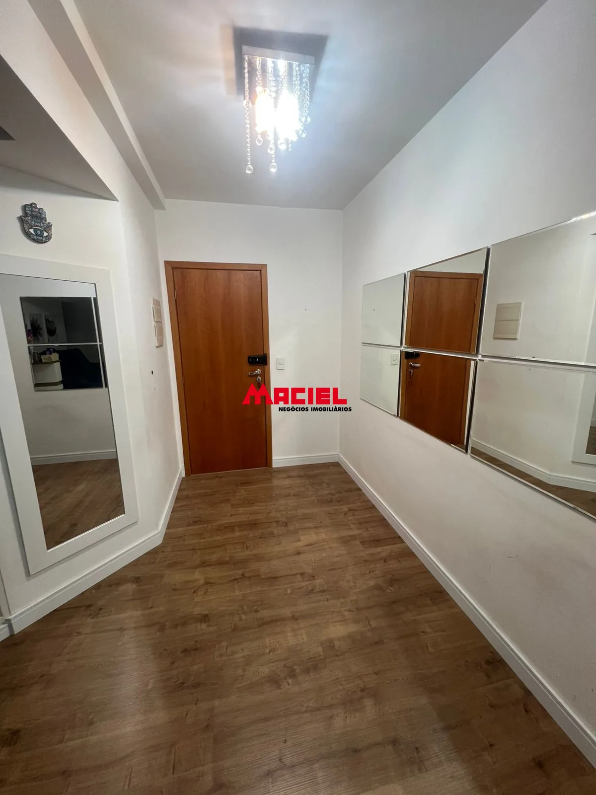 Alugar Apartamento / Padr&atilde;o em S&atilde;o Jos&eacute; dos Campos R$ 3.500,00 - Foto 5