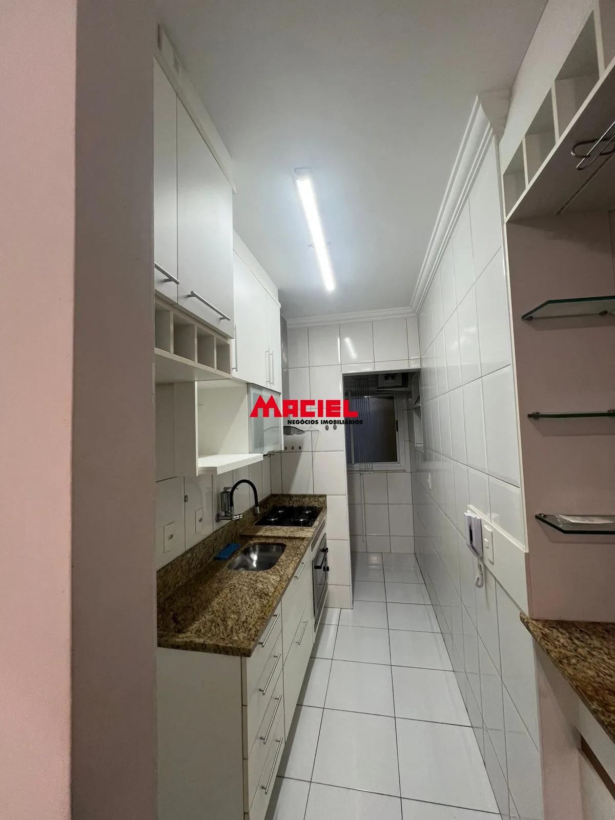Alugar Apartamento / Padr&atilde;o em S&atilde;o Jos&eacute; dos Campos R$ 3.500,00 - Foto 9