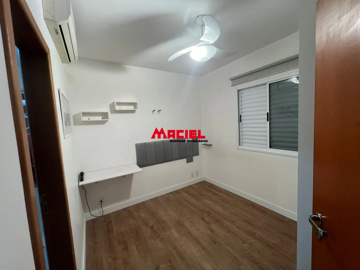Alugar Apartamento / Padr&atilde;o em S&atilde;o Jos&eacute; dos Campos R$ 3.500,00 - Foto 10