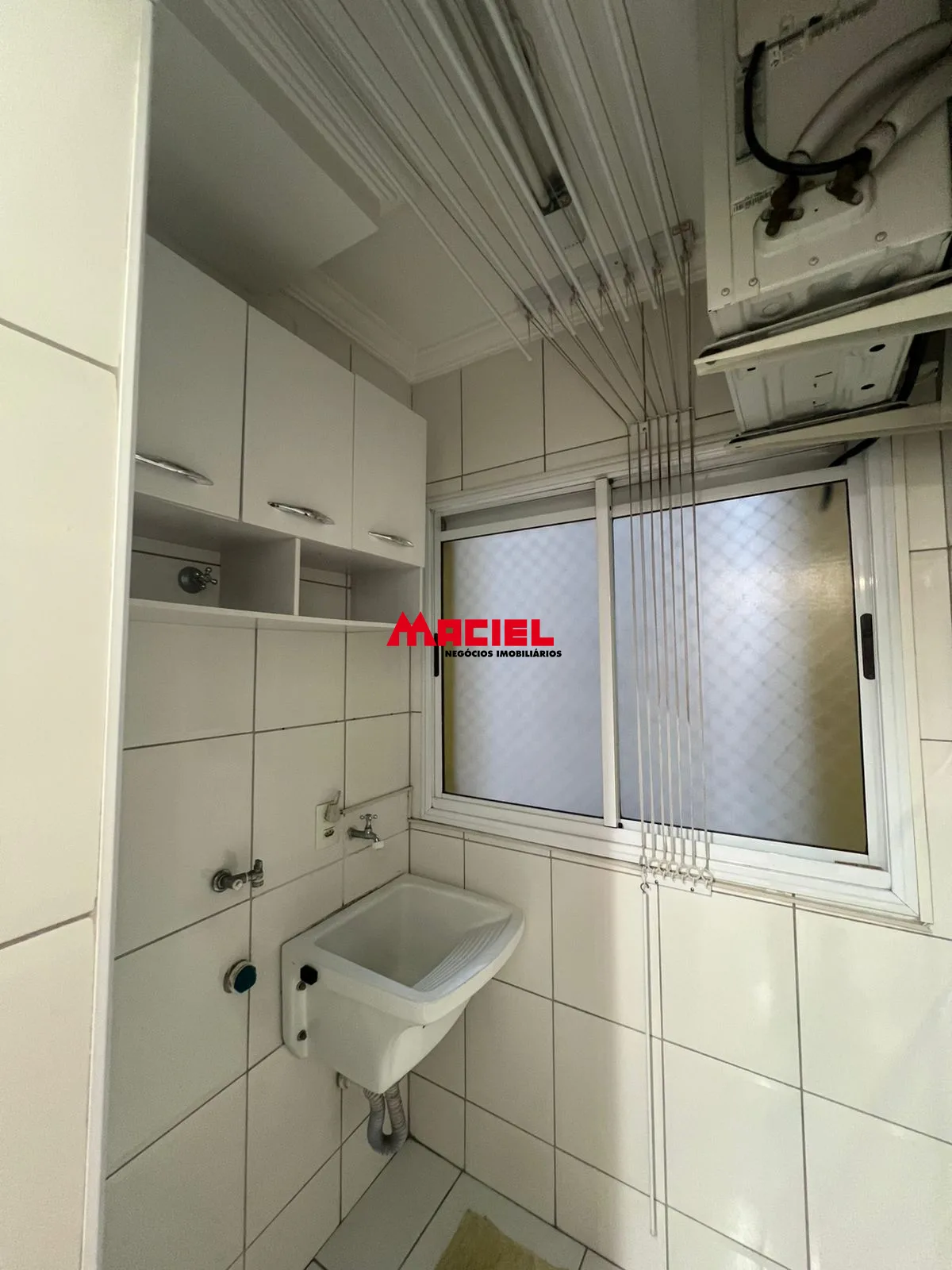 Alugar Apartamento / Padr&atilde;o em S&atilde;o Jos&eacute; dos Campos R$ 3.500,00 - Foto 14