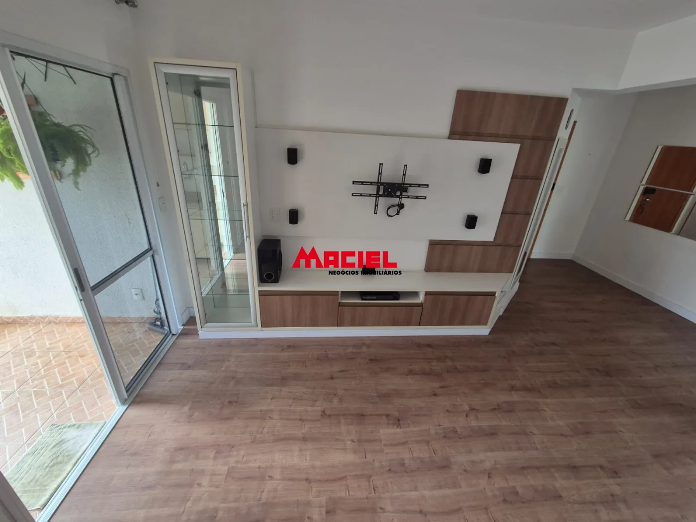 Alugar Apartamento / Padr&atilde;o em S&atilde;o Jos&eacute; dos Campos R$ 3.500,00 - Foto 15