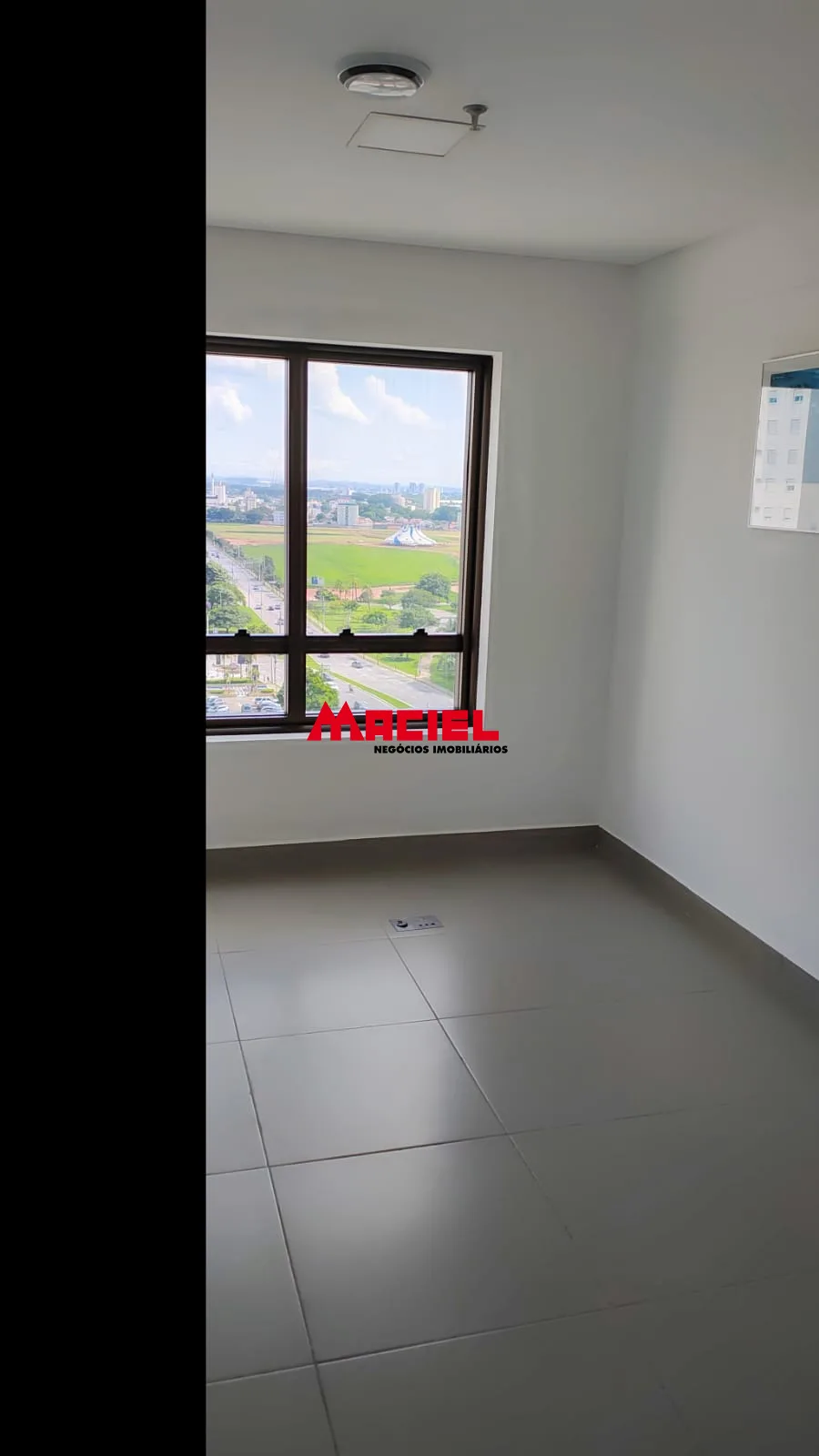 Alugar Apartamento / Padr&atilde;o em S&atilde;o Jos&eacute; dos Campos R$ 3.000,00 - Foto 4