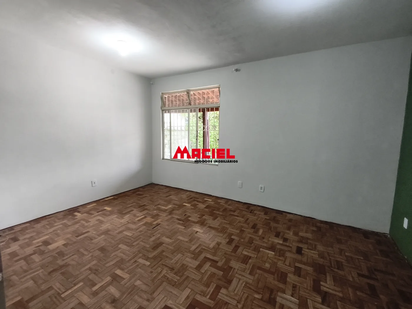 Alugar Casa / Padr&atilde;o em S&atilde;o Jos&eacute; dos Campos R$ 3.500,00 - Foto 2
