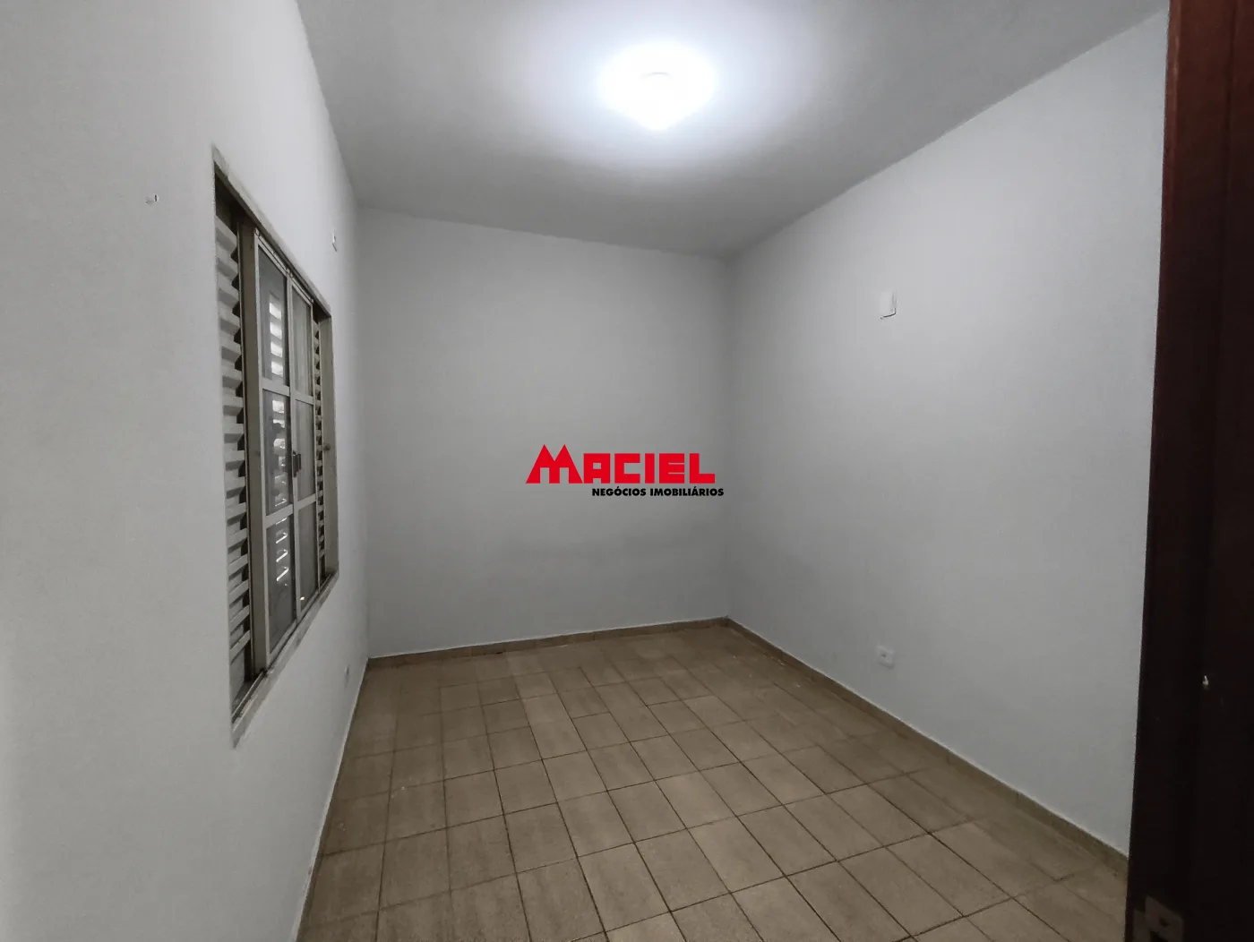 Alugar Casa / Padr&atilde;o em S&atilde;o Jos&eacute; dos Campos R$ 3.500,00 - Foto 9