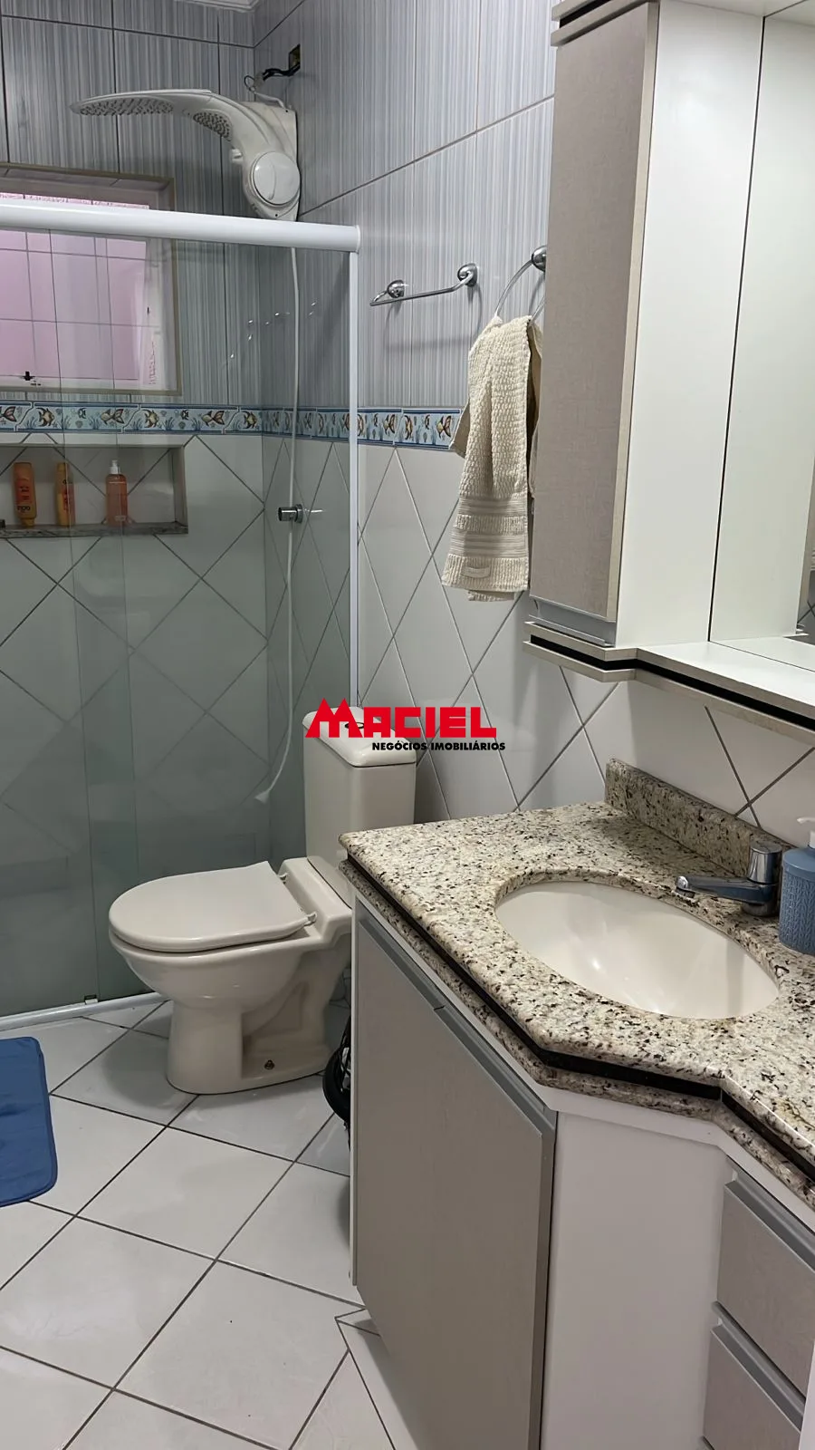 Alugar Casa / Sobrado em S&atilde;o Jos&eacute; dos Campos R$ 4.500,00 - Foto 13