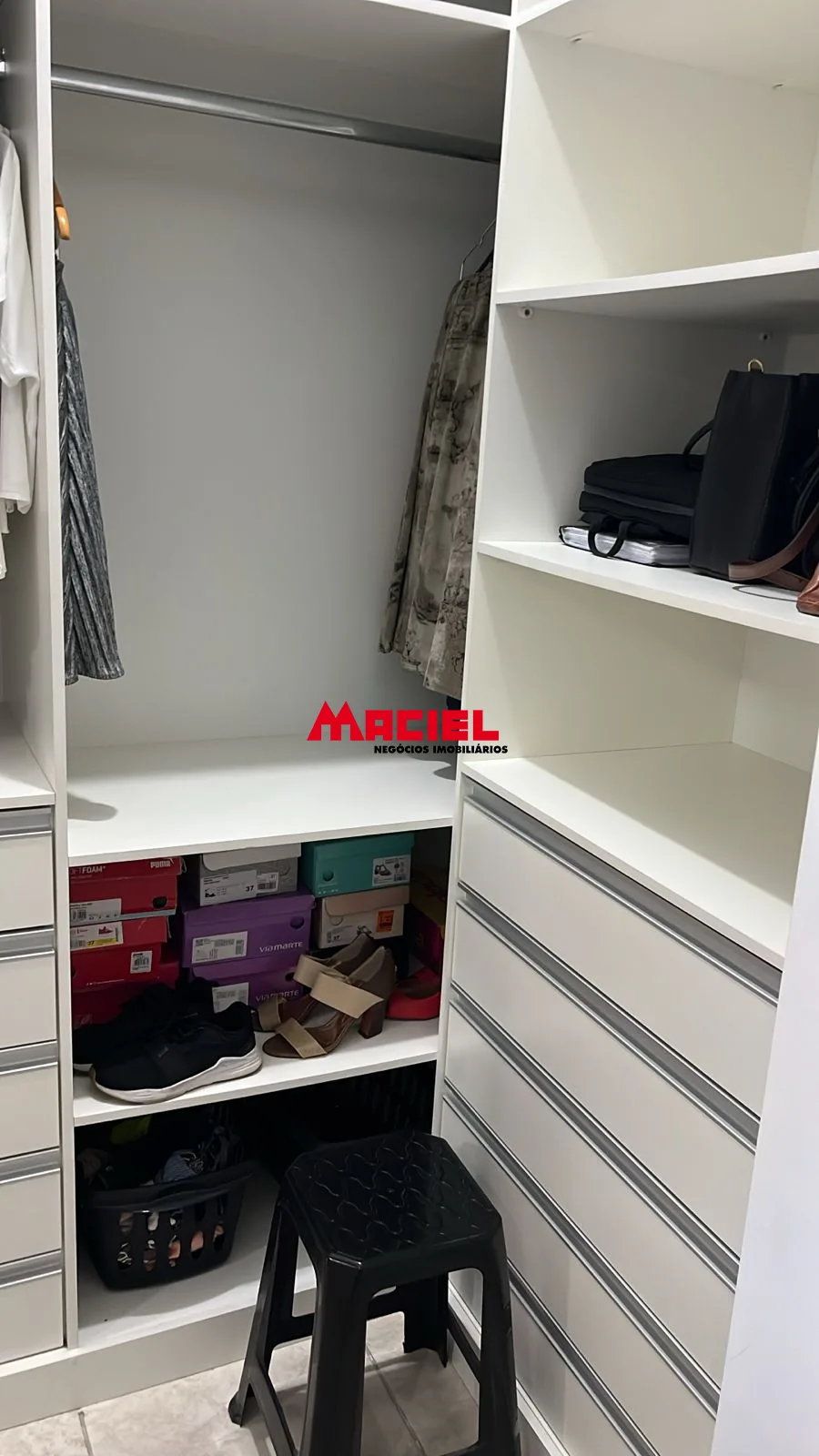 Alugar Casa / Sobrado em S&atilde;o Jos&eacute; dos Campos R$ 4.500,00 - Foto 31