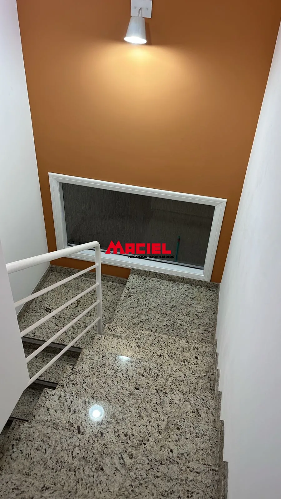 Alugar Casa / Sobrado em S&atilde;o Jos&eacute; dos Campos R$ 4.500,00 - Foto 35
