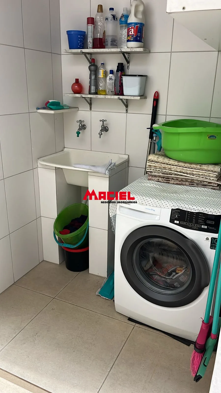 Alugar Casa / Sobrado em S&atilde;o Jos&eacute; dos Campos R$ 4.500,00 - Foto 41