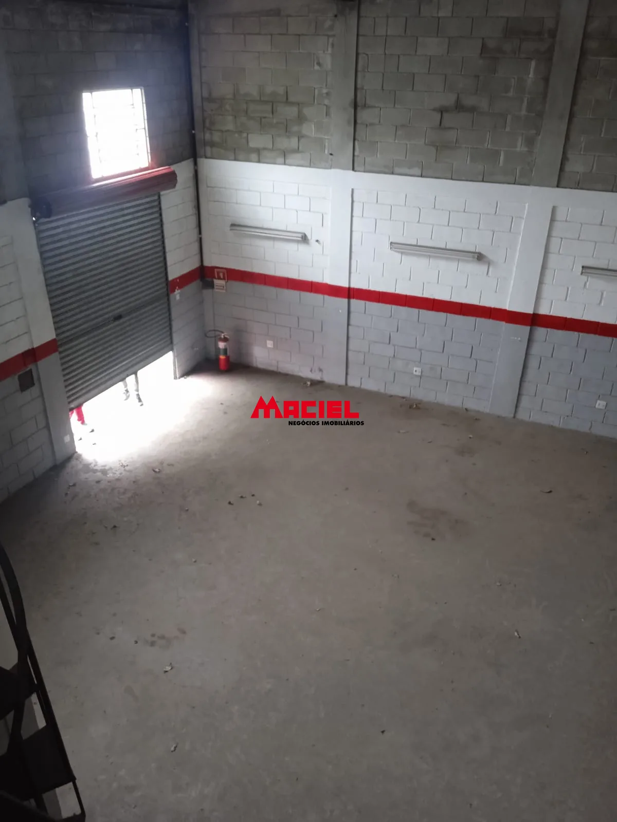 Alugar Comercial / Galp&atilde;o em S&atilde;o Jos&eacute; dos Campos R$ 3.500,00 - Foto 6