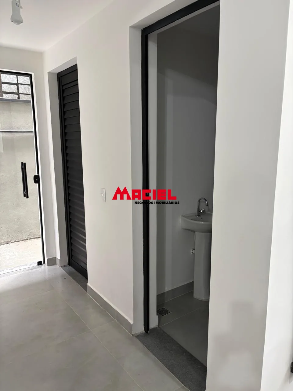 Alugar Comercial / Galp&atilde;o em S&atilde;o Jos&eacute; dos Campos R$ 30.000,00 - Foto 18