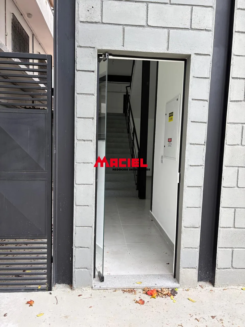 Alugar Comercial / Galp&atilde;o em S&atilde;o Jos&eacute; dos Campos R$ 30.000,00 - Foto 6