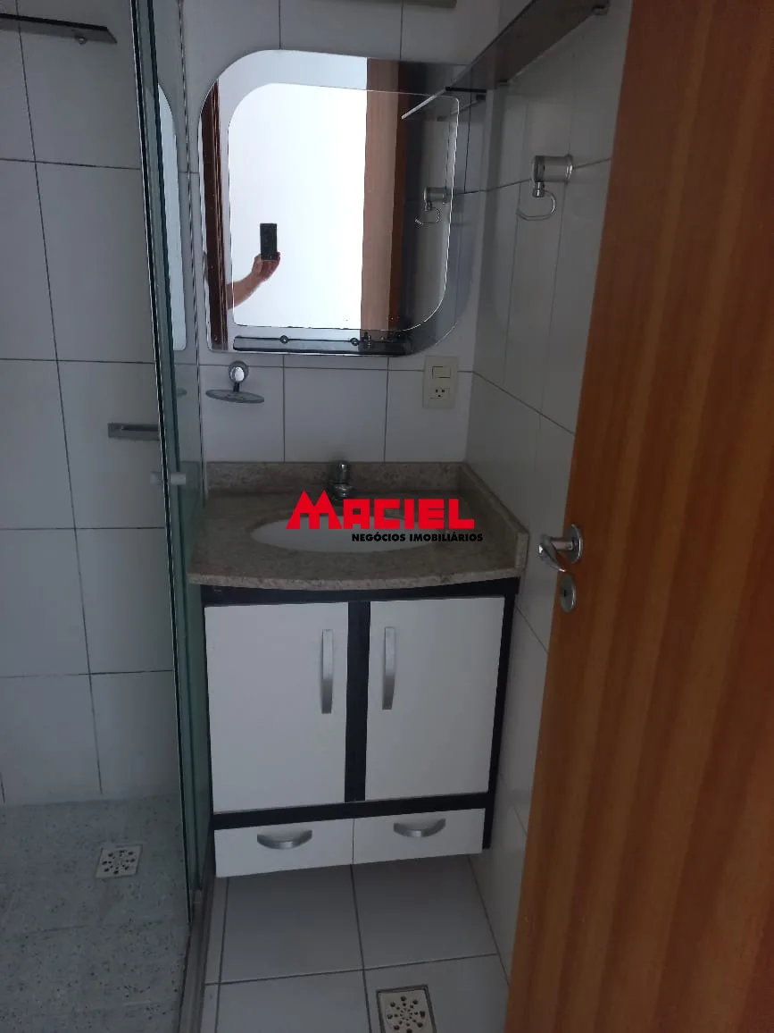 Alugar Apartamento / Padr&atilde;o em S&atilde;o Jos&eacute; dos Campos R$ 2.500,00 - Foto 6