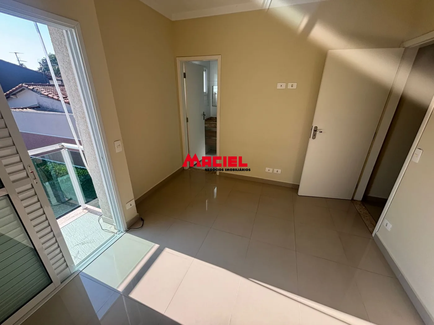 Comprar Casa / Padr&atilde;o em Jacare&iacute; R$ 585.000,00 - Foto 3