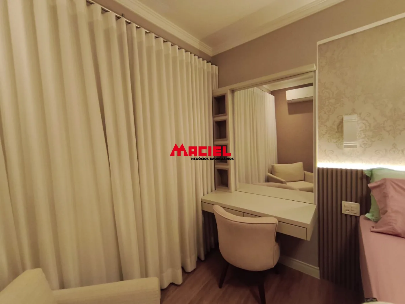 Comprar Apartamento / Padr&atilde;o em S&atilde;o Jos&eacute; dos Campos R$ 1.390.000,00 - Foto 14