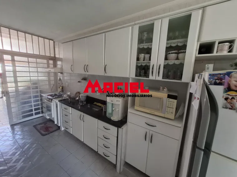 Comprar Casa / Padr&atilde;o em S&atilde;o Jos&eacute; dos Campos R$ 800.000,00 - Foto 10