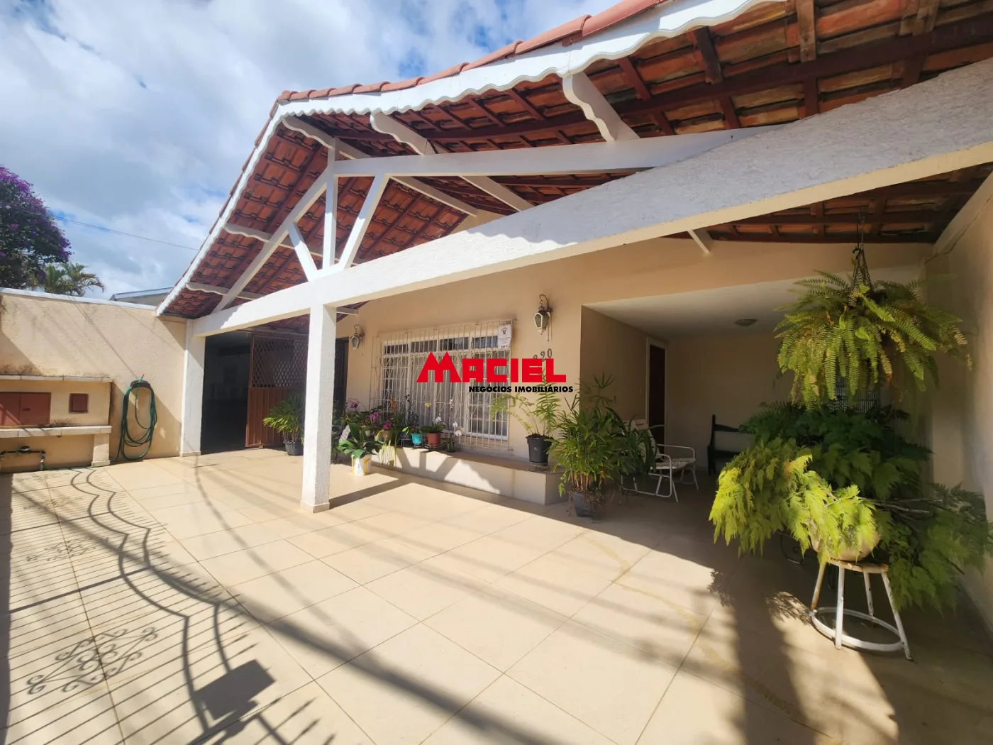 Comprar Casa / Padr&atilde;o em S&atilde;o Jos&eacute; dos Campos R$ 1.300.000,00 - Foto 1