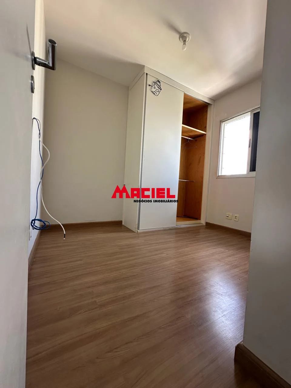 Alugar Apartamento / Padr&atilde;o em S&atilde;o Jos&eacute; dos Campos R$ 3.800,00 - Foto 3