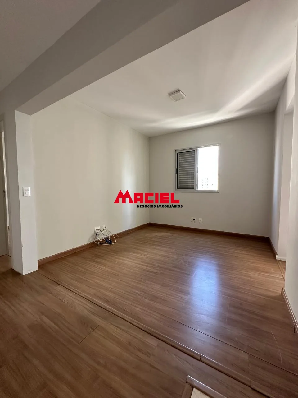 Alugar Apartamento / Padr&atilde;o em S&atilde;o Jos&eacute; dos Campos R$ 3.800,00 - Foto 5