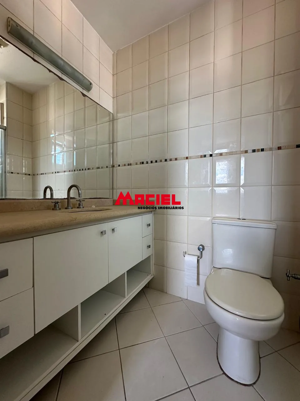 Alugar Apartamento / Padr&atilde;o em S&atilde;o Jos&eacute; dos Campos R$ 3.800,00 - Foto 6