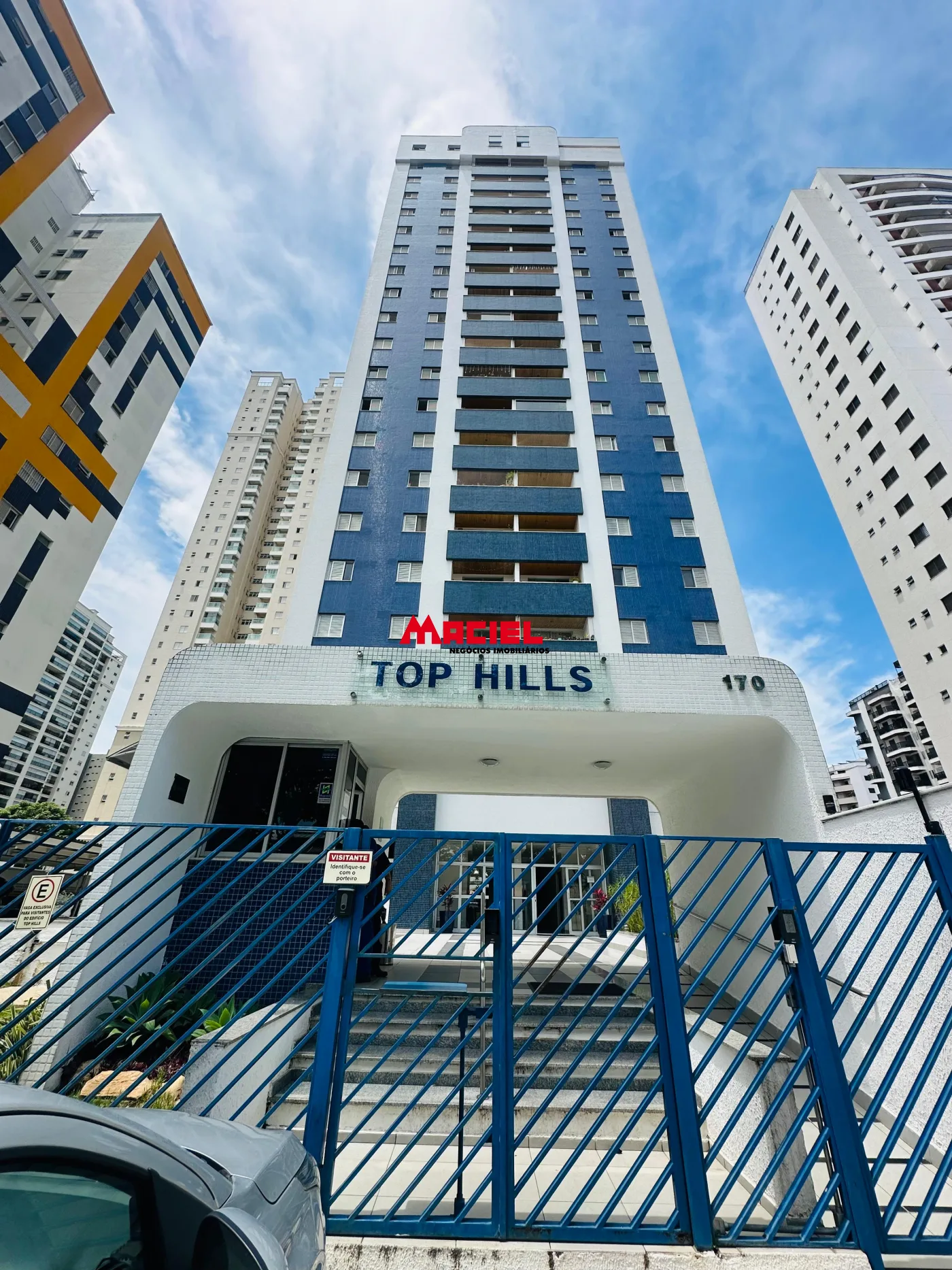 Alugar Apartamento / Padr&atilde;o em S&atilde;o Jos&eacute; dos Campos R$ 3.800,00 - Foto 8