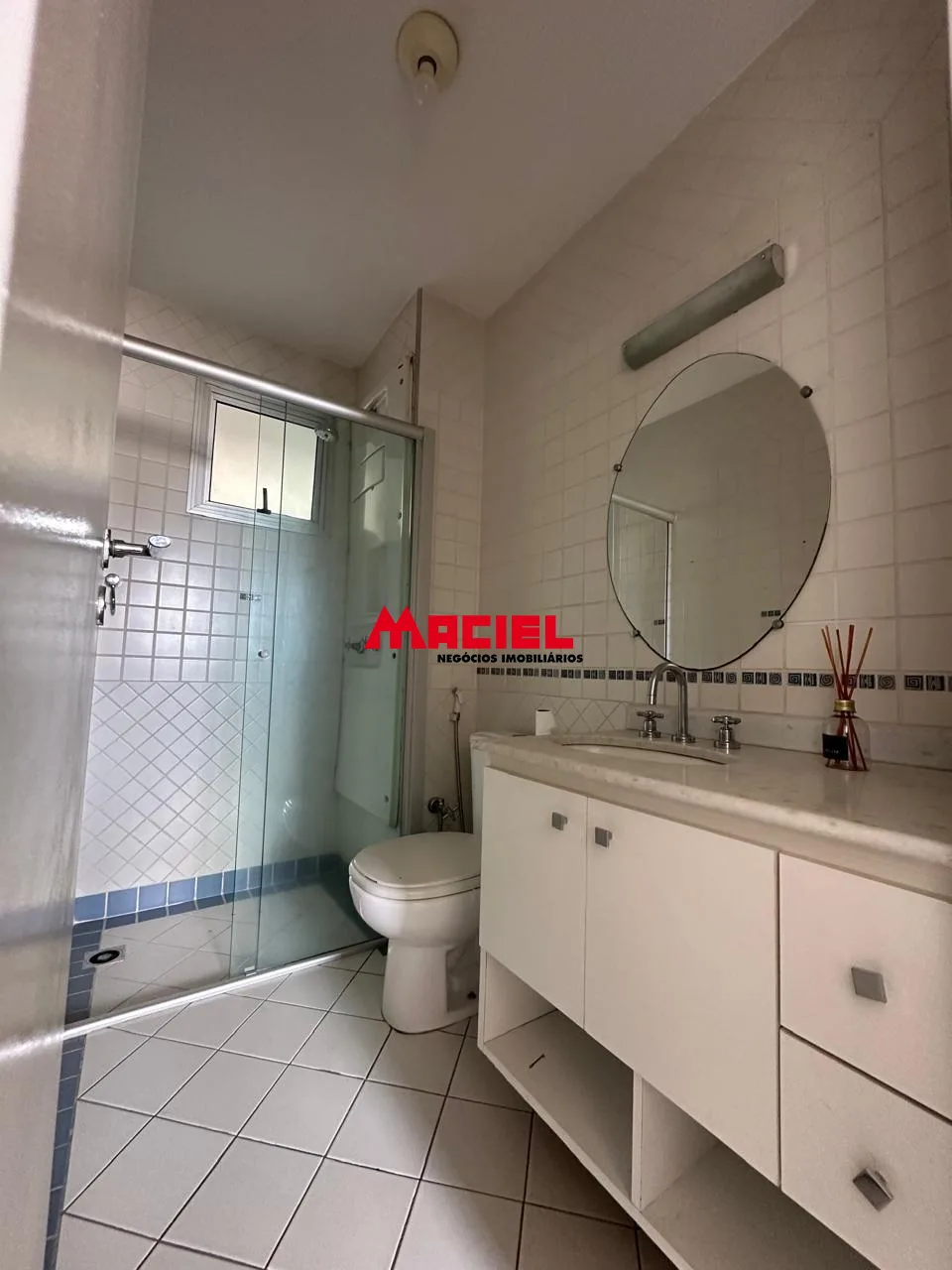 Alugar Apartamento / Padr&atilde;o em S&atilde;o Jos&eacute; dos Campos R$ 3.800,00 - Foto 11