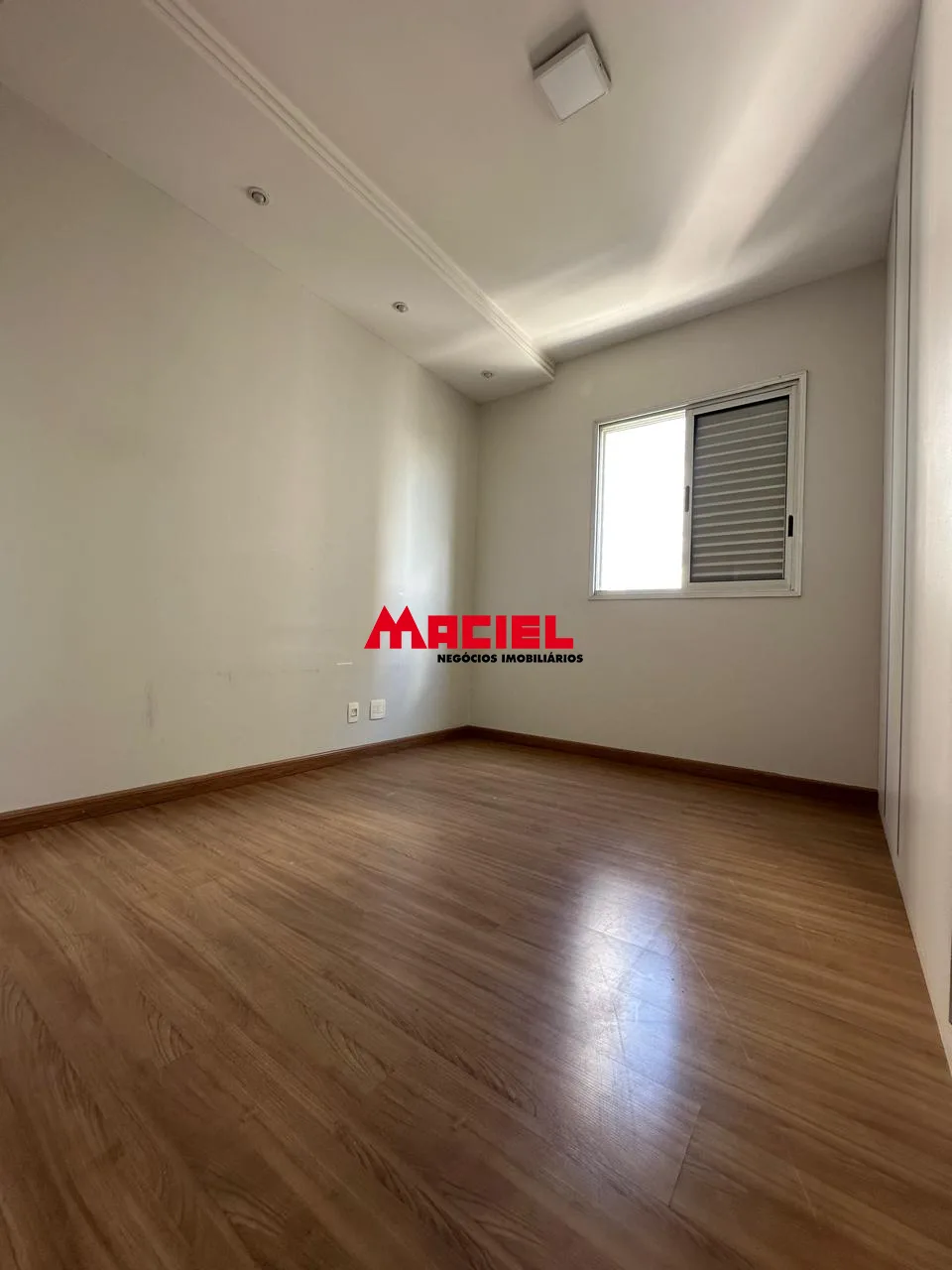Alugar Apartamento / Padr&atilde;o em S&atilde;o Jos&eacute; dos Campos R$ 3.800,00 - Foto 13