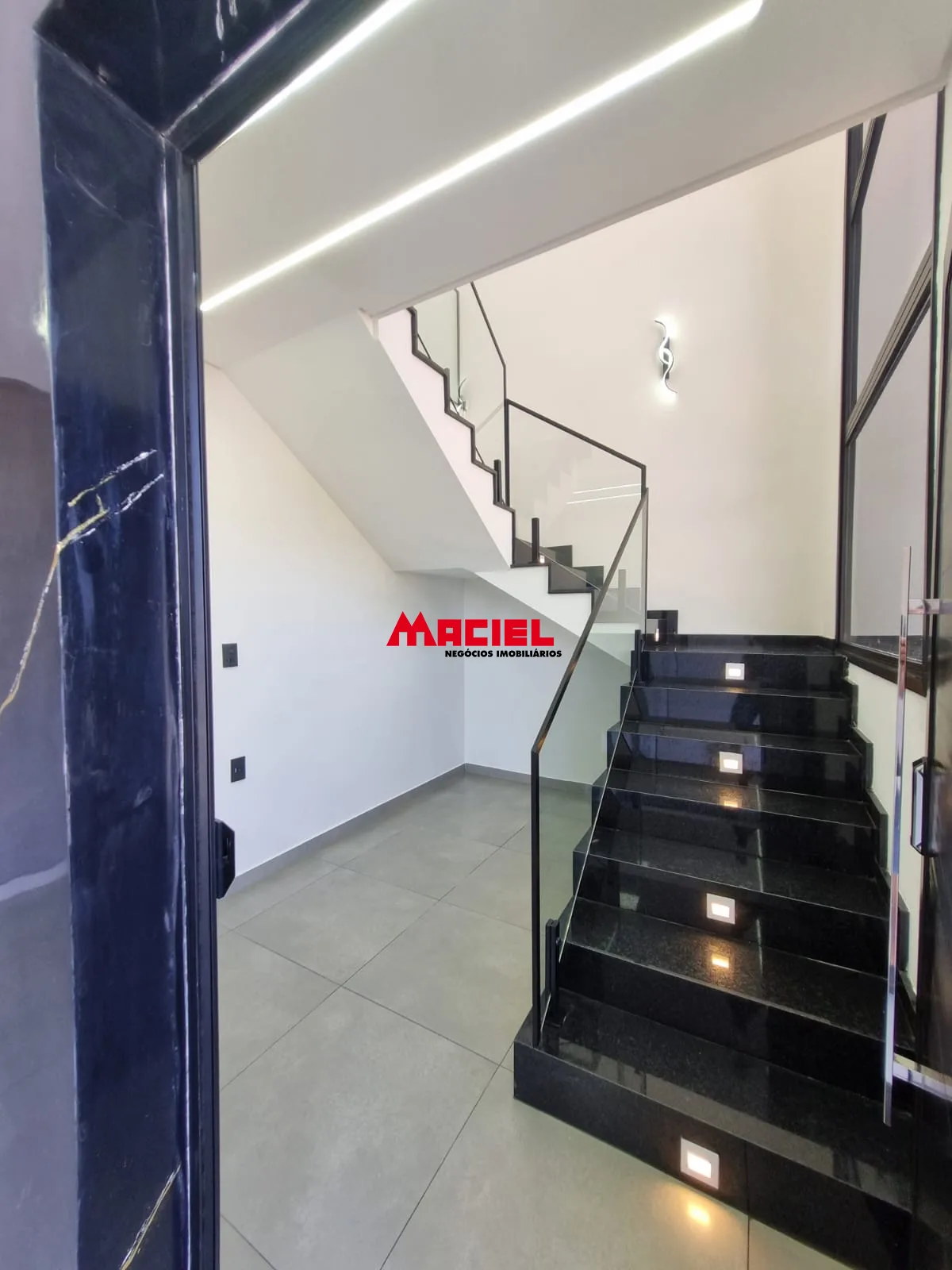 Comprar Casa / Condom&iacute;nio em Ca&ccedil;apava R$ 1.060.000,00 - Foto 14