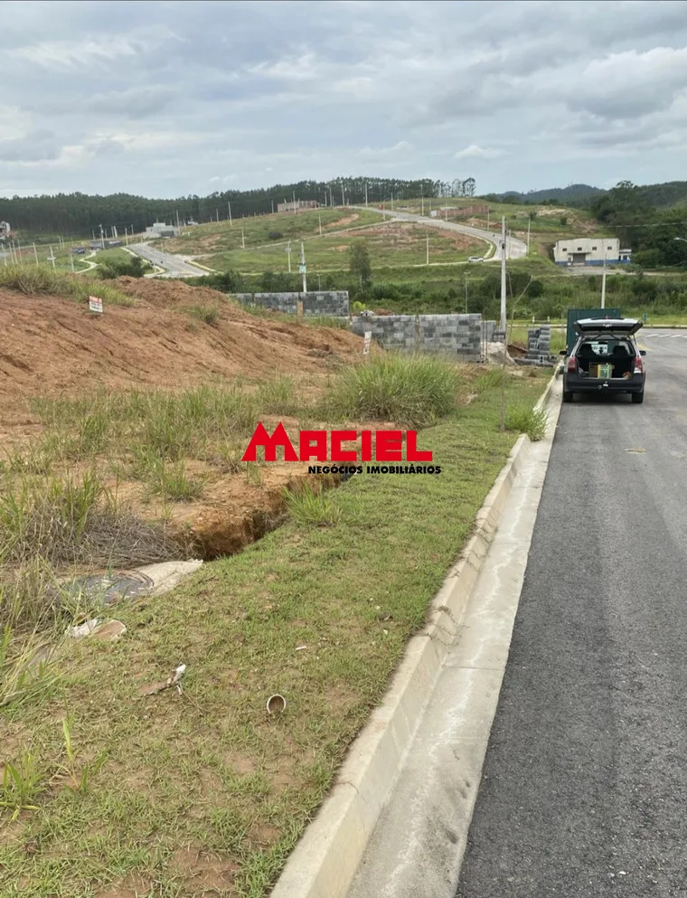 Comprar Terreno / Padr&atilde;o em S&atilde;o Jos&eacute; dos Campos R$ 200.000,00 - Foto 1