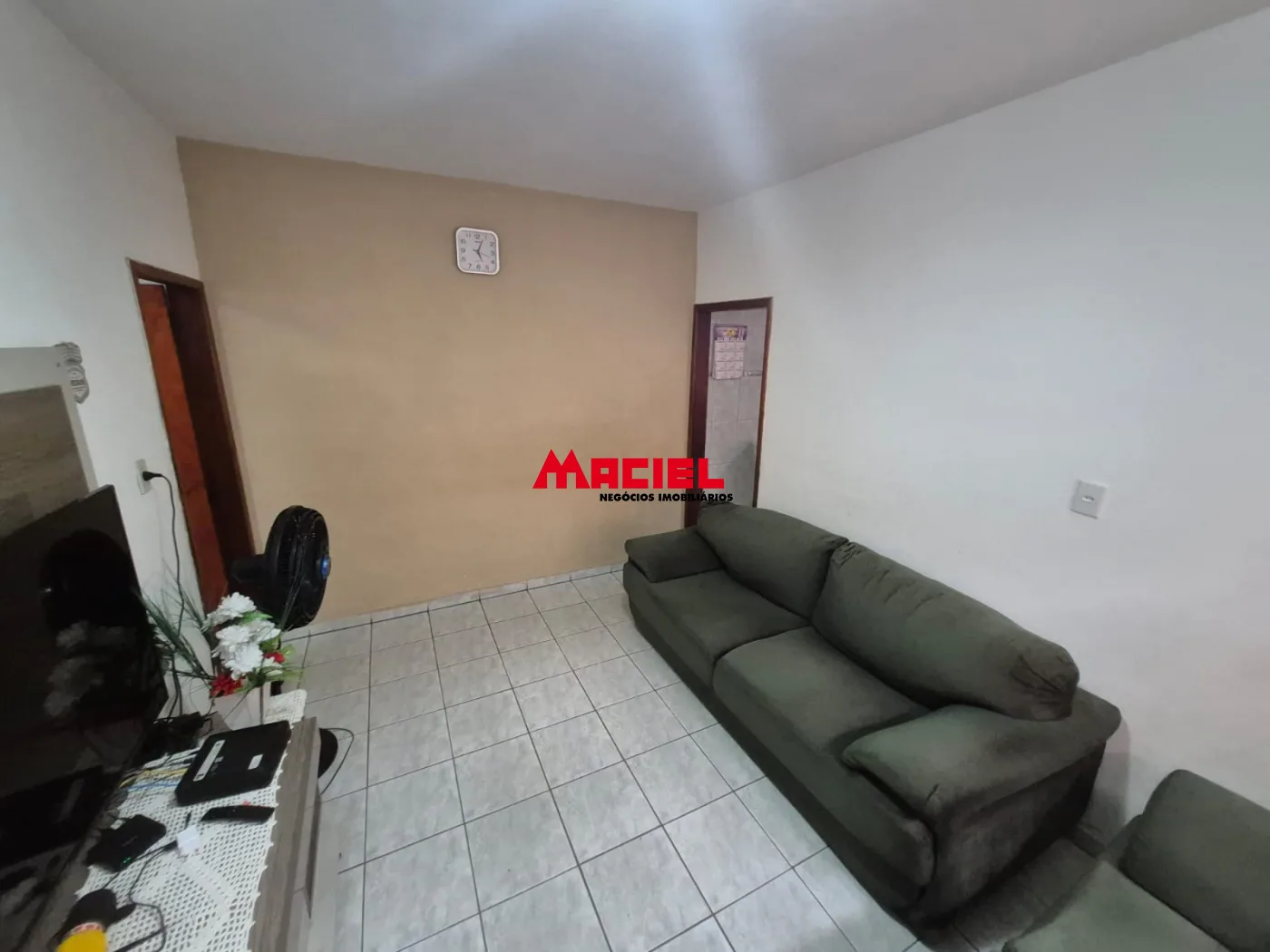Alugar Casa / Padr&atilde;o em S&atilde;o Jos&eacute; dos Campos R$ 3.000,00 - Foto 9