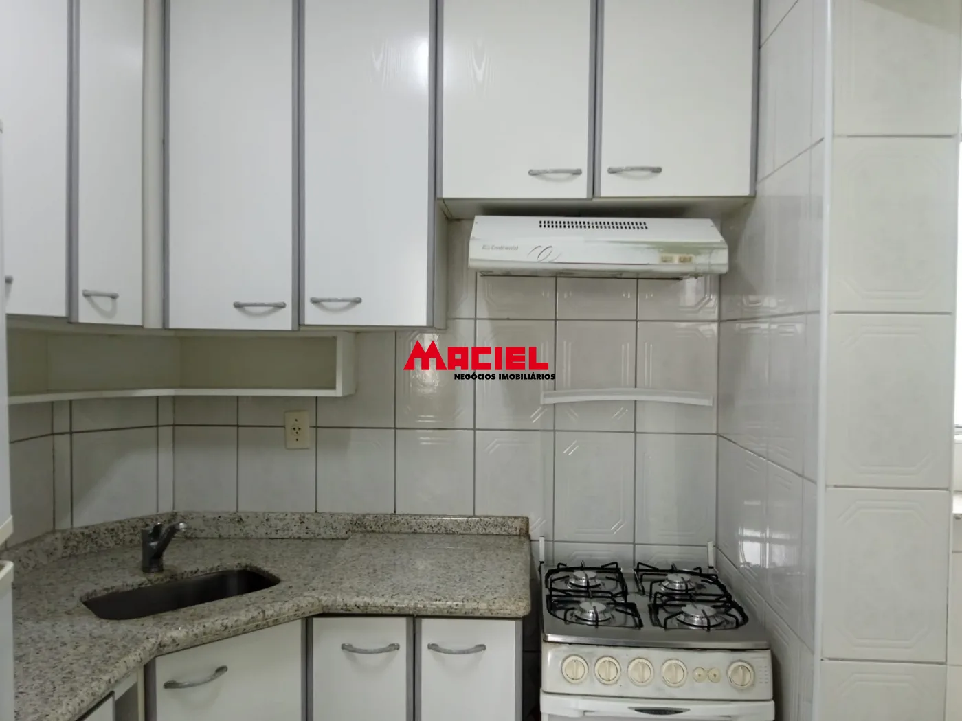 Alugar Apartamento / Padr&atilde;o em S&atilde;o Jos&eacute; dos Campos R$ 2.550,00 - Foto 2