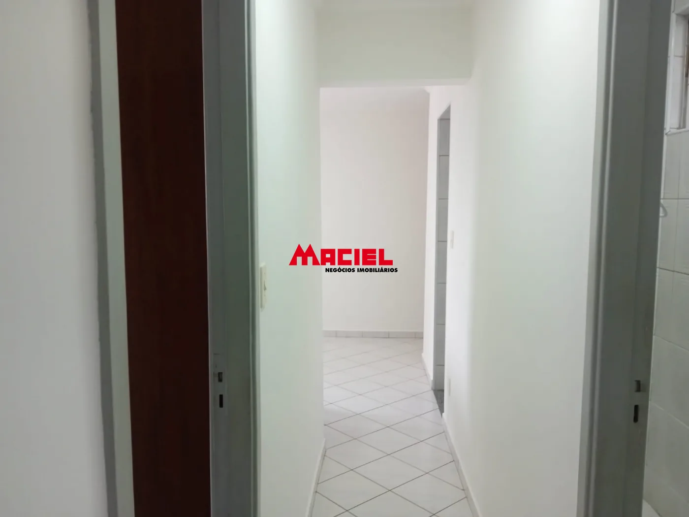 Alugar Apartamento / Padr&atilde;o em S&atilde;o Jos&eacute; dos Campos R$ 2.550,00 - Foto 6