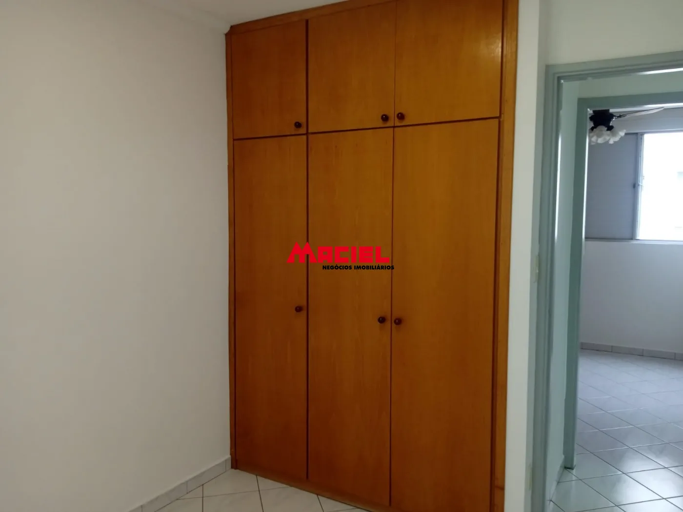 Alugar Apartamento / Padr&atilde;o em S&atilde;o Jos&eacute; dos Campos R$ 2.550,00 - Foto 10