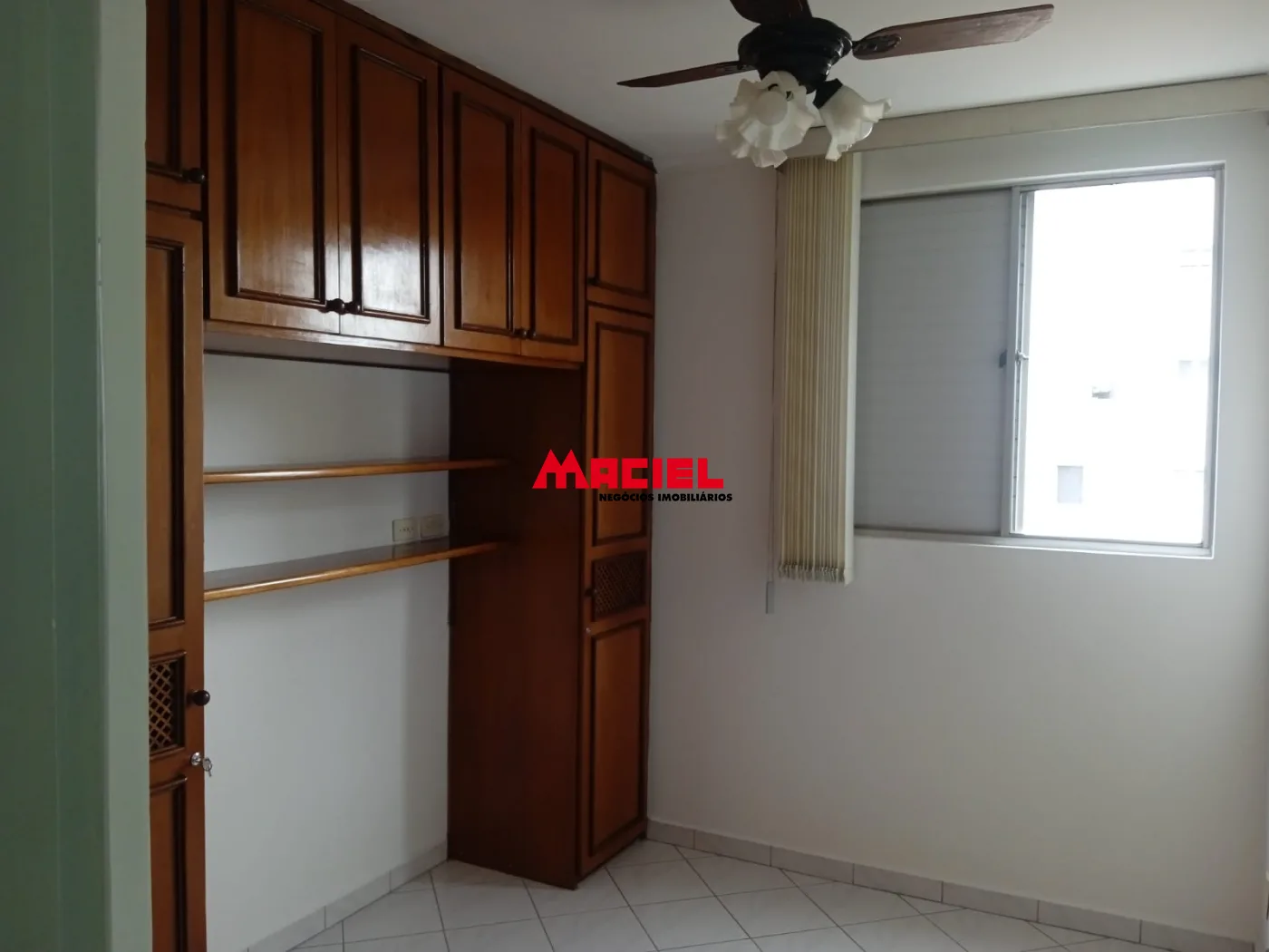 Alugar Apartamento / Padr&atilde;o em S&atilde;o Jos&eacute; dos Campos R$ 2.550,00 - Foto 13