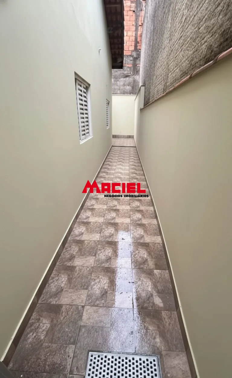 Comprar Casa / Padr&atilde;o em S&atilde;o Jos&eacute; dos Campos R$ 370.000,00 - Foto 3