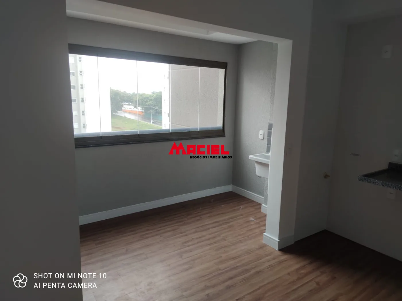 Alugar Apartamento / Padr&atilde;o em S&atilde;o Jos&eacute; dos Campos R$ 2.700,00 - Foto 1