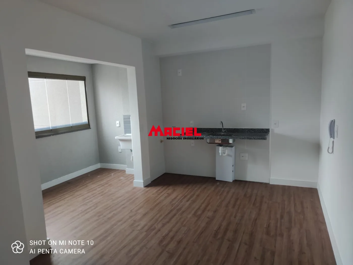Alugar Apartamento / Padr&atilde;o em S&atilde;o Jos&eacute; dos Campos R$ 2.700,00 - Foto 4