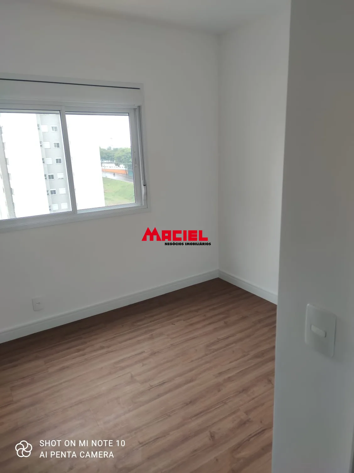 Alugar Apartamento / Padr&atilde;o em S&atilde;o Jos&eacute; dos Campos R$ 2.700,00 - Foto 8