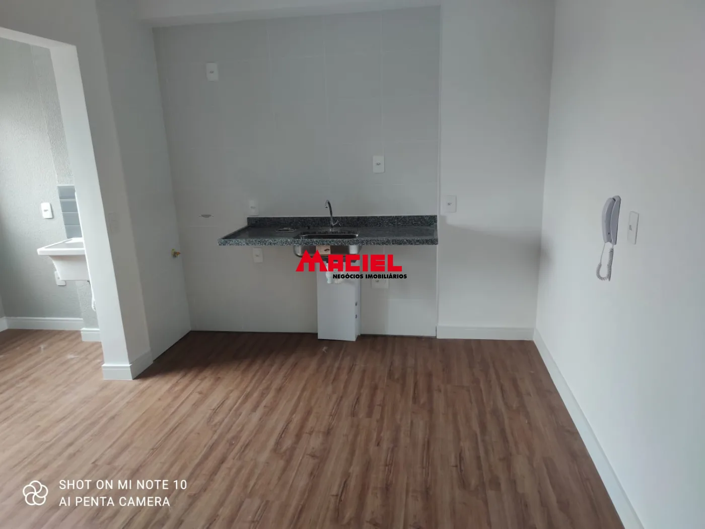 Alugar Apartamento / Padr&atilde;o em S&atilde;o Jos&eacute; dos Campos R$ 2.700,00 - Foto 10