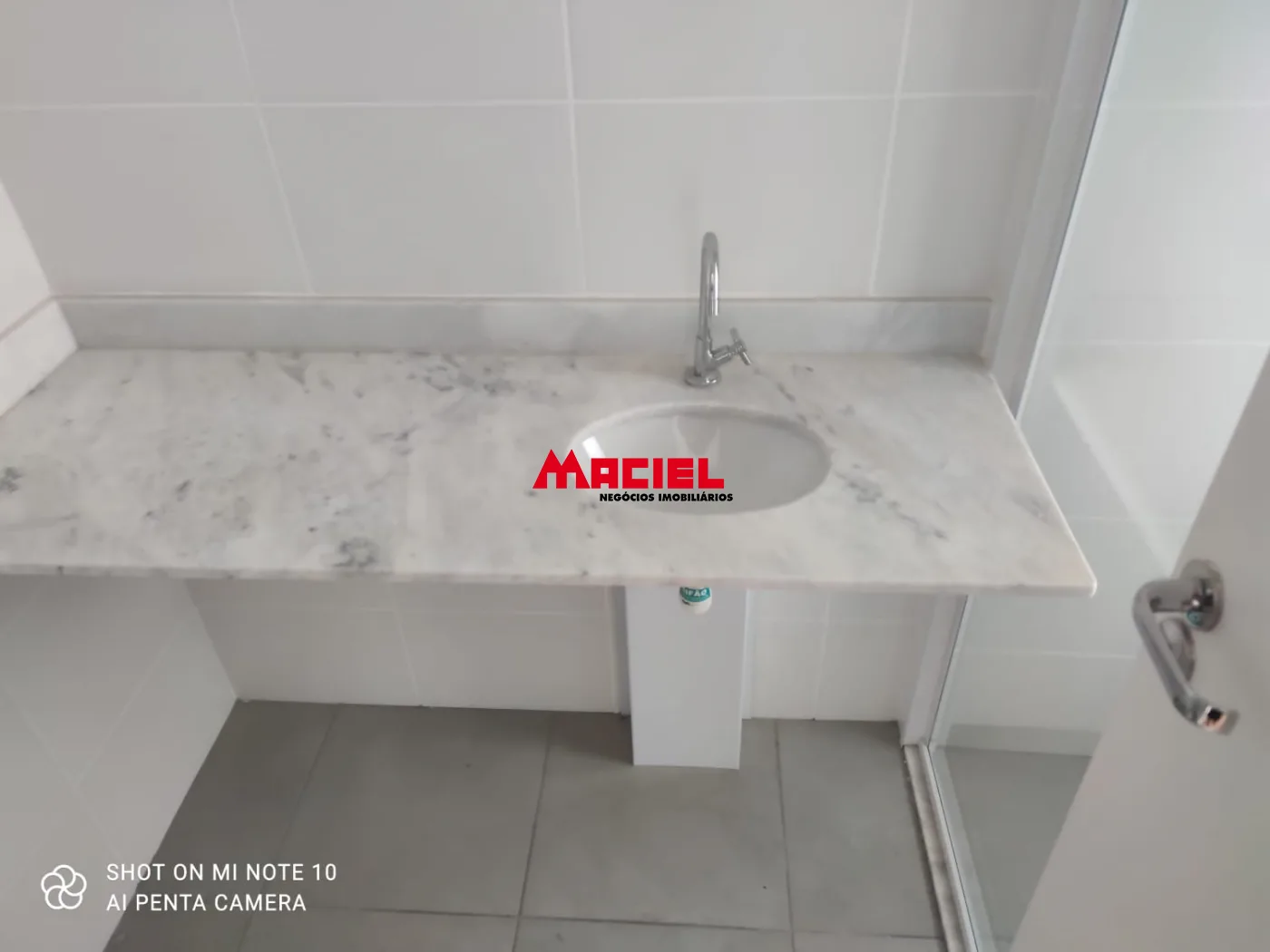 Alugar Apartamento / Padr&atilde;o em S&atilde;o Jos&eacute; dos Campos R$ 2.700,00 - Foto 13