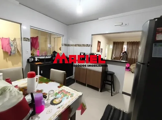 Comprar Casa / Padr&atilde;o em S&atilde;o Jos&eacute; dos Campos R$ 450.000,00 - Foto 3