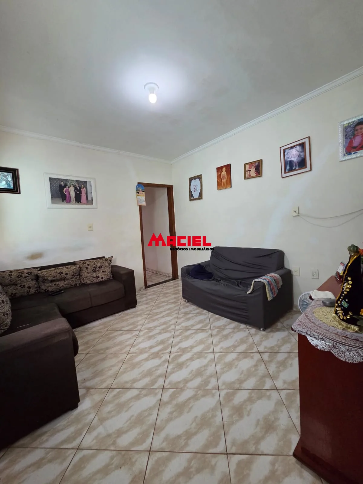 Comprar Casa / Sobrado em S&atilde;o Jos&eacute; dos Campos R$ 300.000,00 - Foto 1