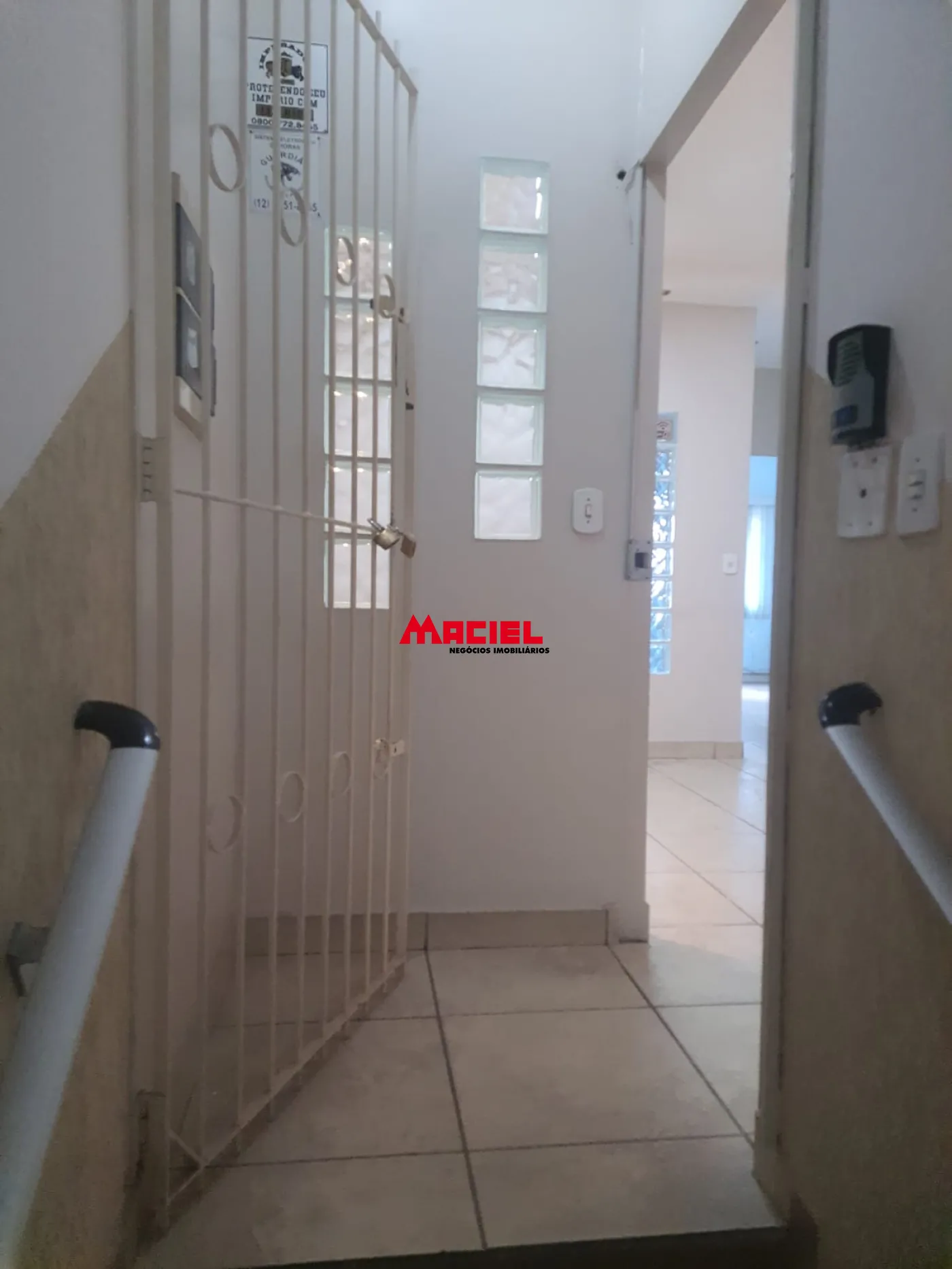 Alugar Comercial / Sala em S&atilde;o Jos&eacute; dos Campos R$ 1.650,00 - Foto 8
