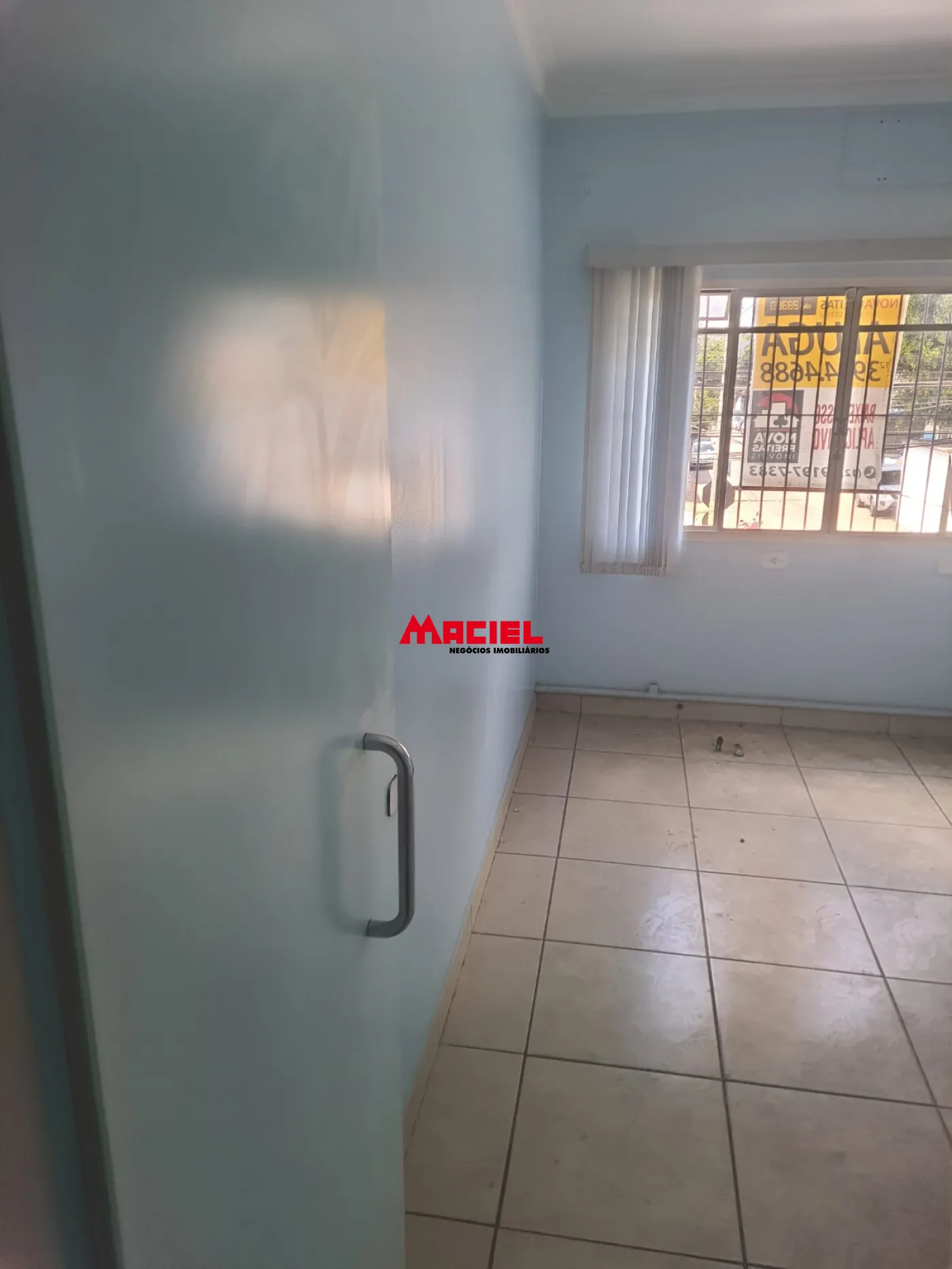 Alugar Comercial / Sala em S&atilde;o Jos&eacute; dos Campos R$ 1.650,00 - Foto 4