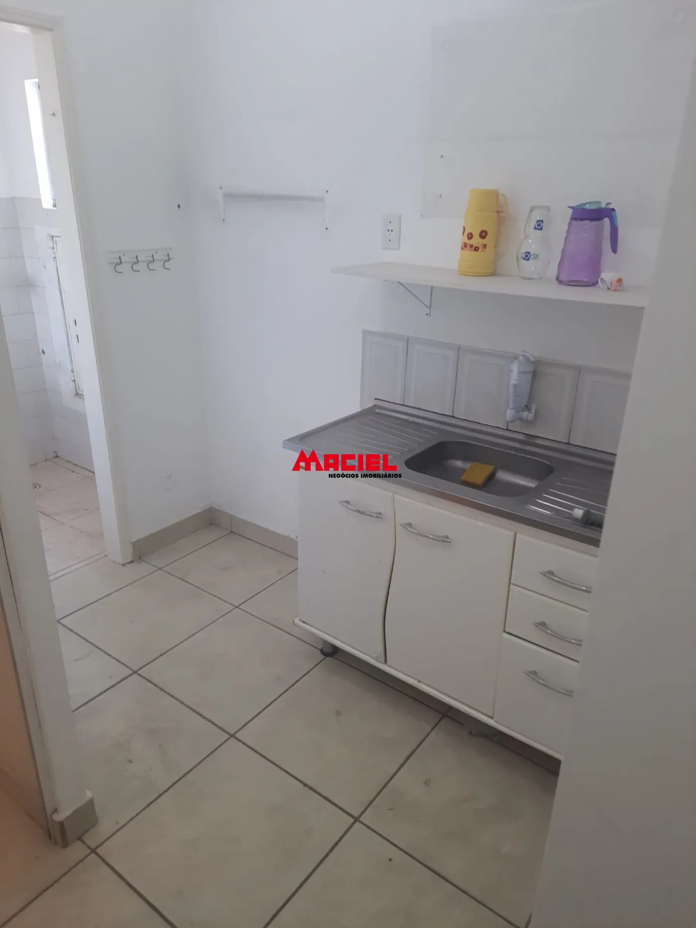 Alugar Comercial / Sala em S&atilde;o Jos&eacute; dos Campos R$ 1.650,00 - Foto 6
