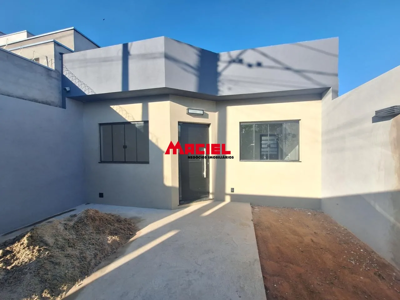 Comprar Casa / Padr&atilde;o em S&atilde;o Jos&eacute; dos Campos R$ 370.000,00 - Foto 1