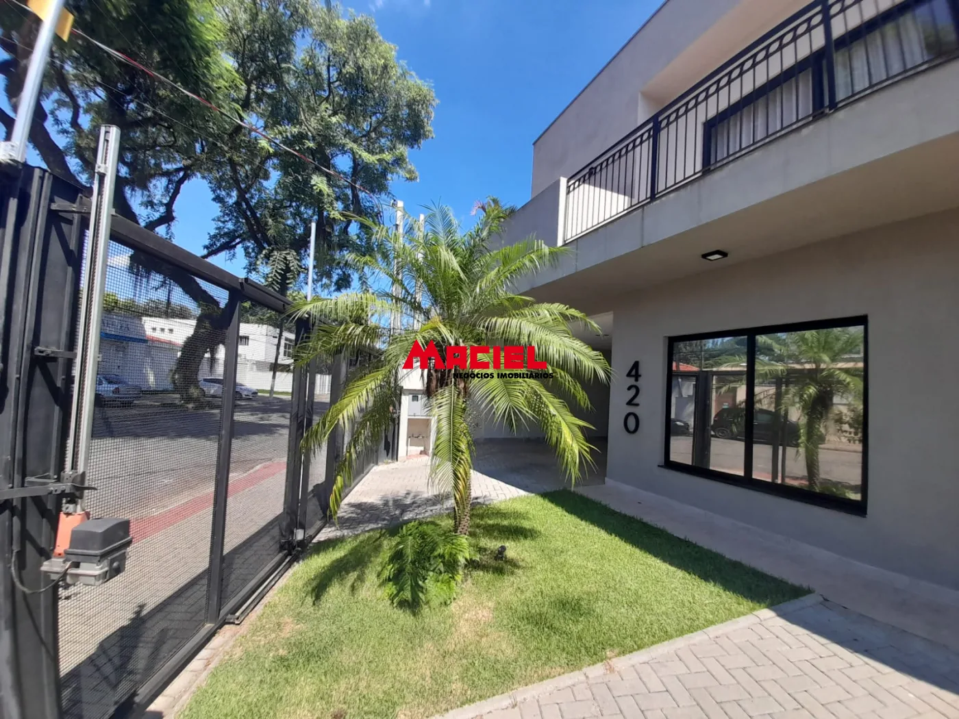 Alugar Casa / Sobrado em S&atilde;o Jos&eacute; dos Campos R$ 7.800,00 - Foto 1
